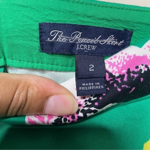 J Crew Womens Pencil Skirt Floral Hawaii Sz 2 Green Pink Yellow Back Zip - Picture 4 of 9